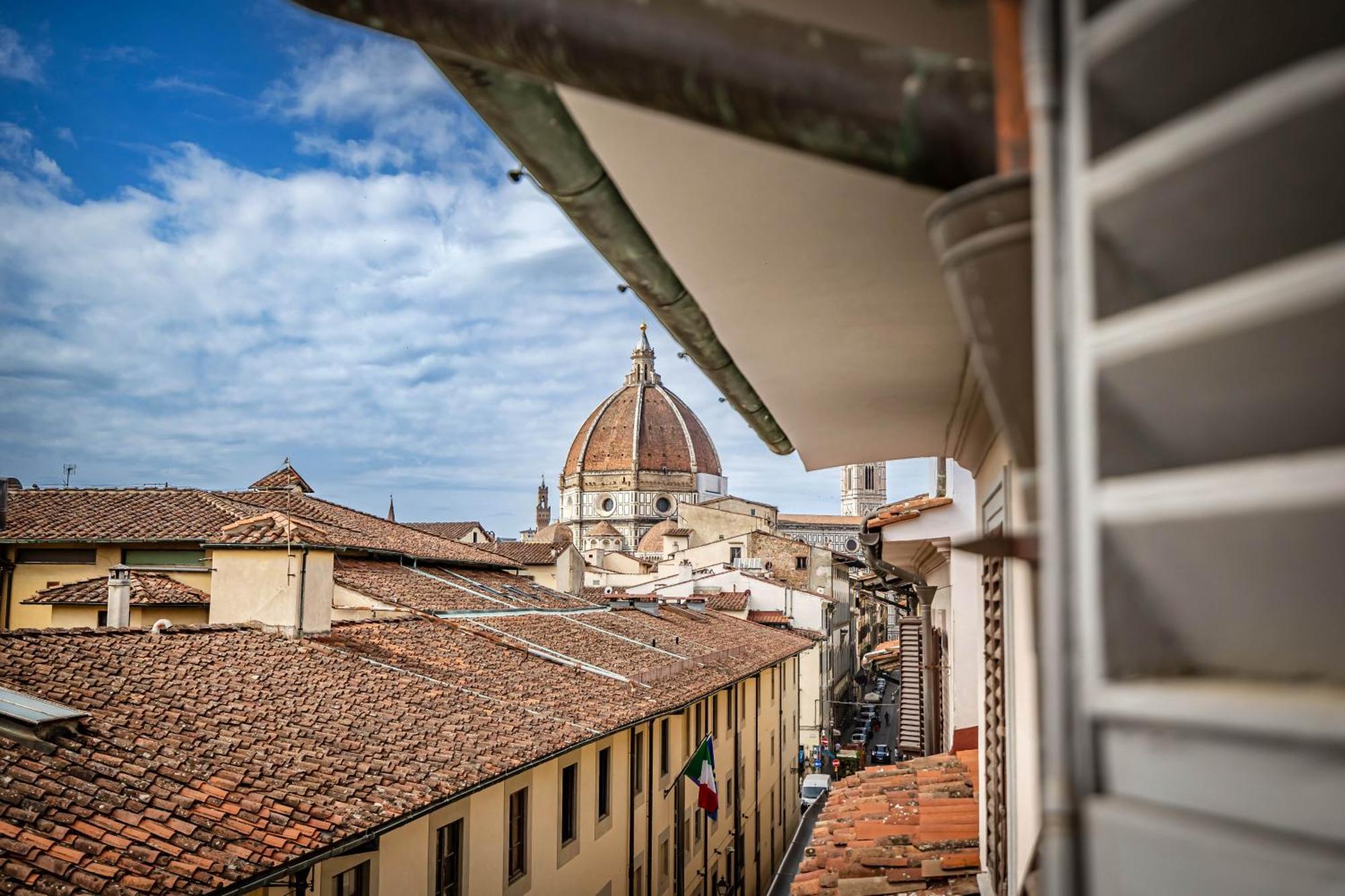 Yd Stunning Terrace On The Accademia Apartment Florence Exterior photo